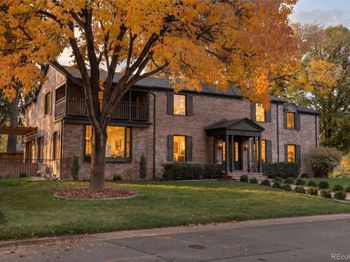 15 Crestmoor Drive