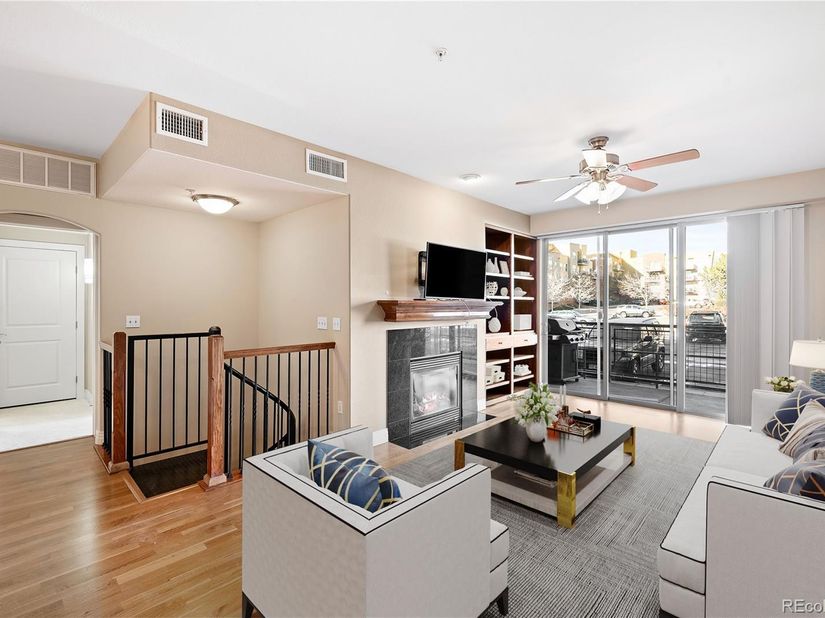 9019 E Panorama Circle D211, Centennial CO 80112