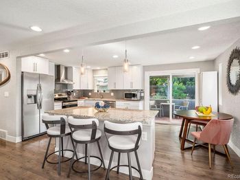 4708 S Willow Street