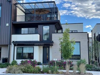 6758 E Lowry Boulevard