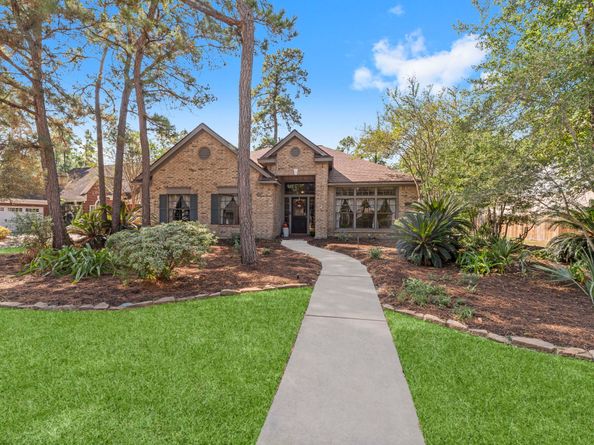 23 Shiny Pebble Place, The Woodlands TX 77381