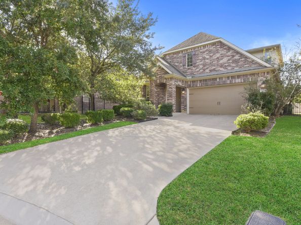 39 Butternut Grove Place, Tomball TX 77375