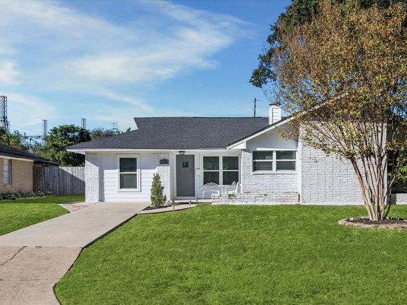 1726 Ansbury Drive, Houston TX 77018