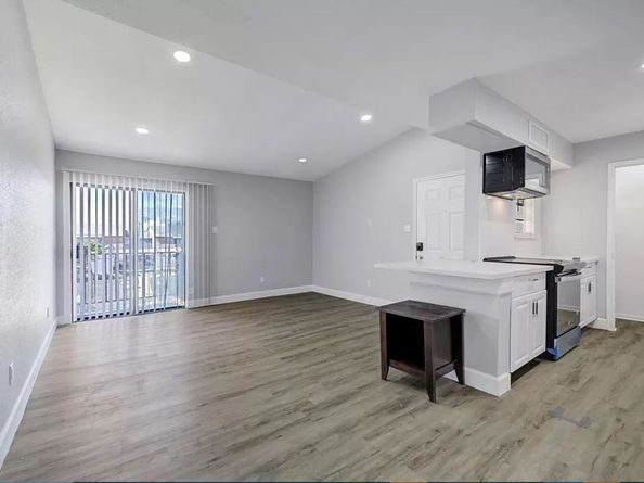 9550 Deering Drive 210, Houston TX 77036