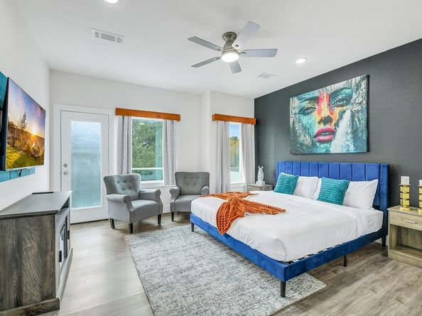 4013 Saint Augustine Street, Houston TX 77021