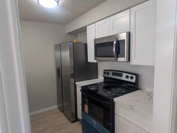 10152 Waterstone Drive