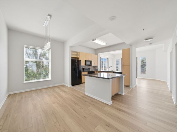 3505 Sage Road 202, Houston TX 77056