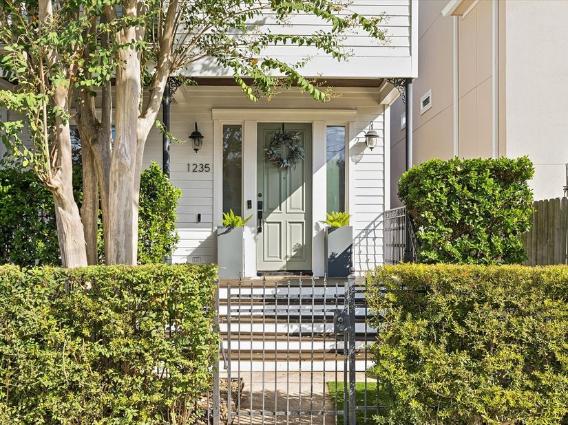 1235 W 21st Street, Houston TX 77008