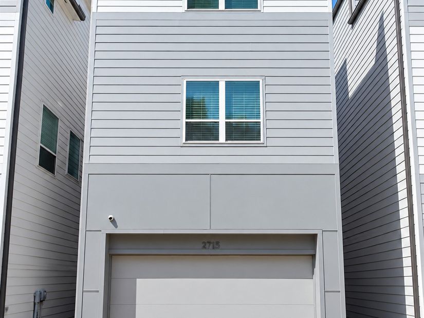 2715 Eado Grove Lane, Houston TX 77003