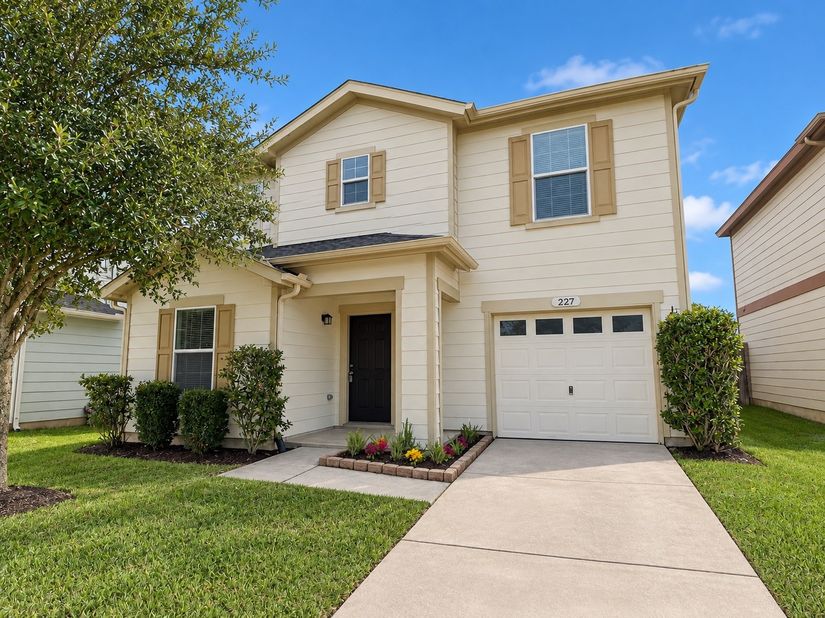 227 Silky Leaf Drive, Houston TX 77073