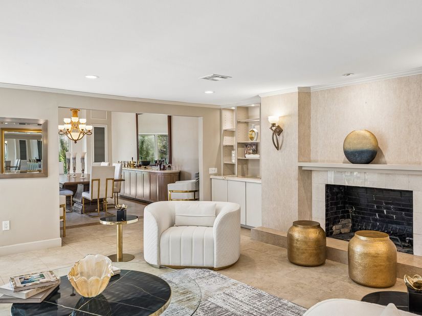 9703 Oasis Drive, Houston TX 77096
