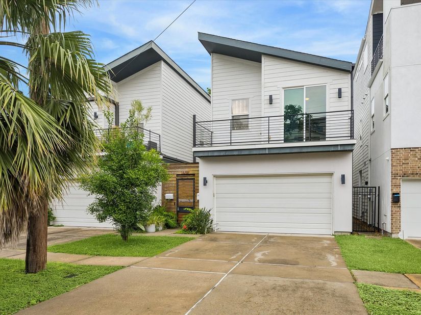 1609 Saint Charles Street B, Houston TX 77003