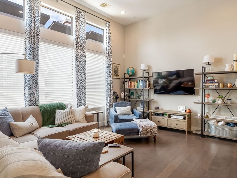 404 Drennan Street, Houston TX 77003