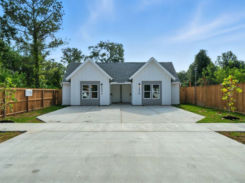 8114 Count Street, Houston TX 77028
