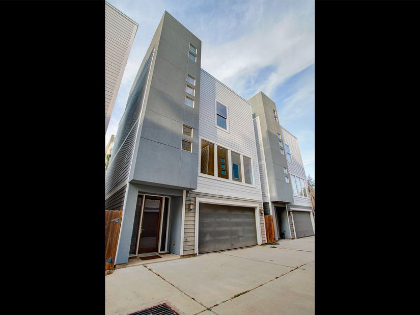 3230 La Branch Street, Houston TX 77004