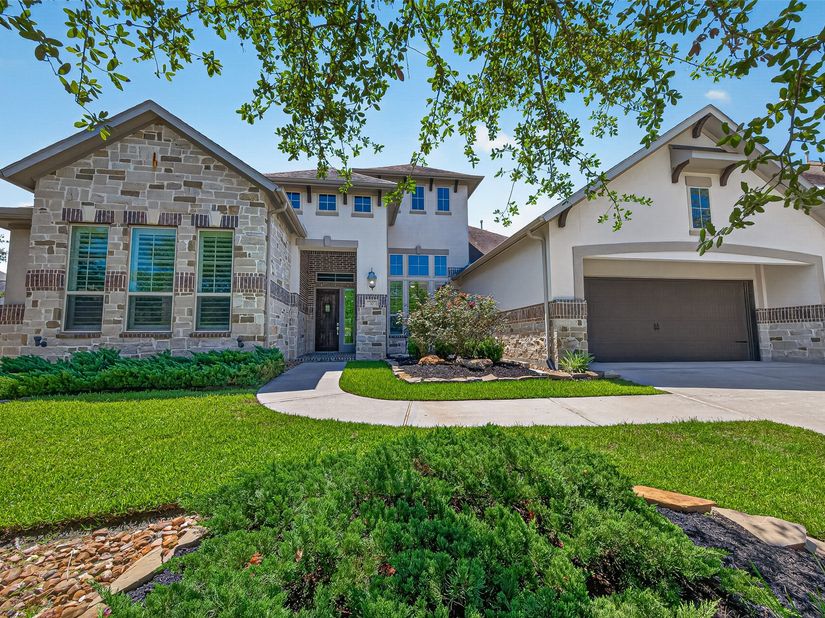 30 Argosy Bend Place, Tomball TX 77375
