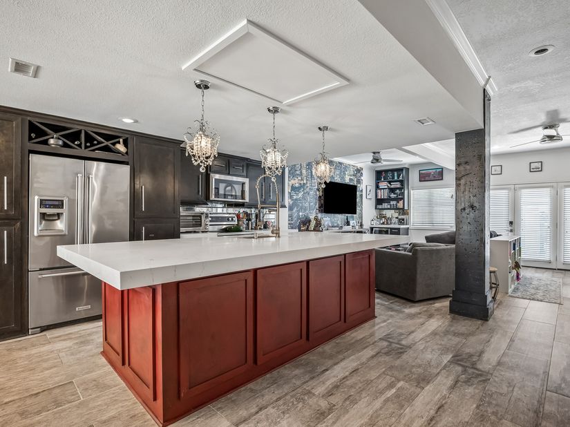 14719 Barryknoll Lane 51, Houston TX 77079