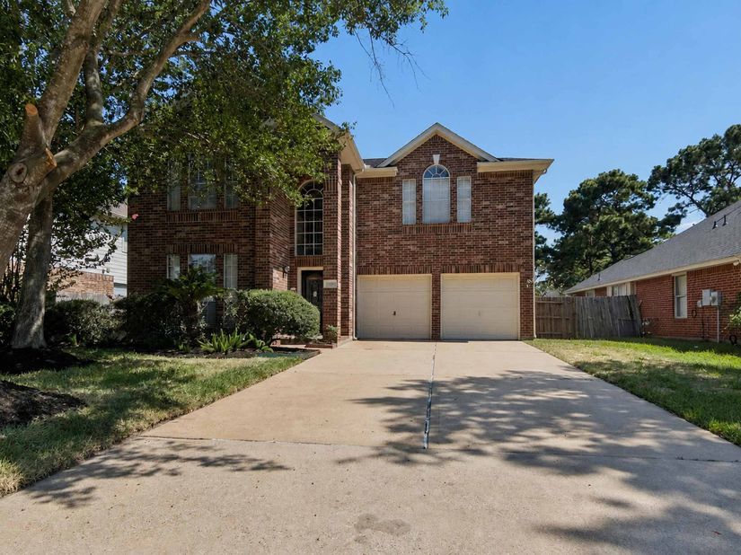17603 Fairgrove Park Drive, Houston TX 77095