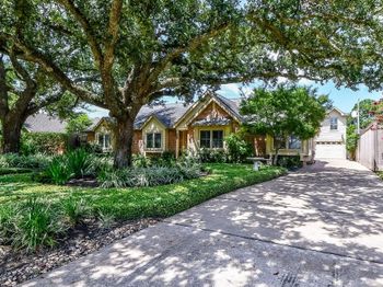 2911 Fontana Drive