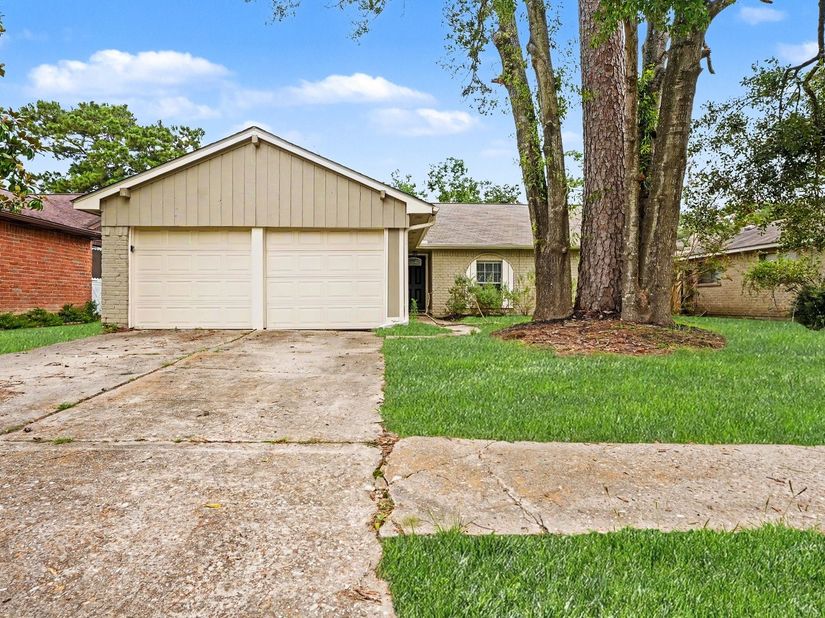 23226 Low Ridge Road, Spring TX 77373