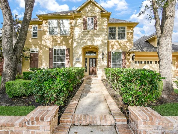 1619 Caledonia Trail, Sugar Land TX 77479