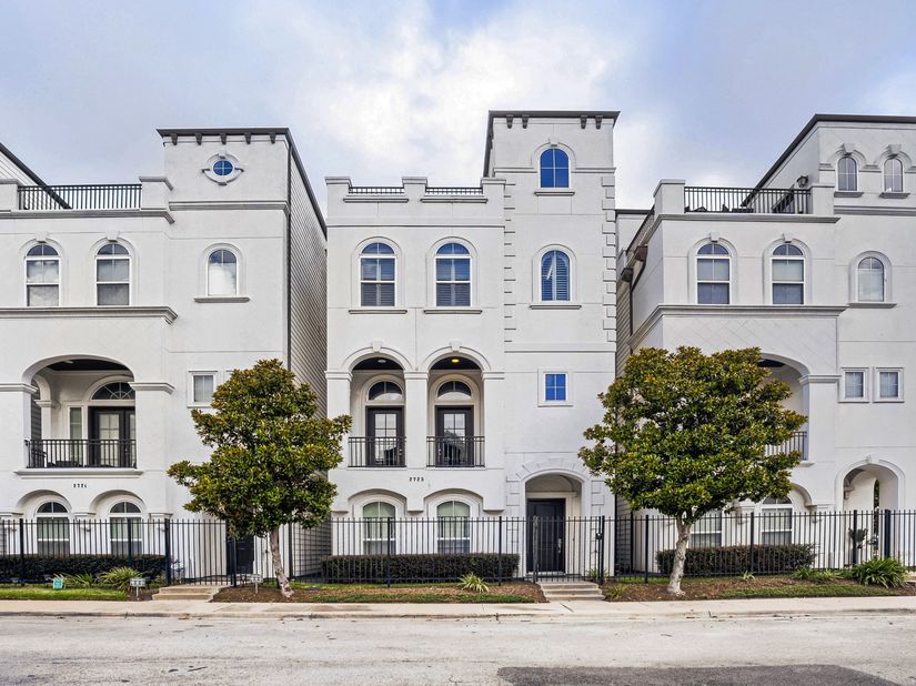 2723 Kennedy Street, Houston TX 77003