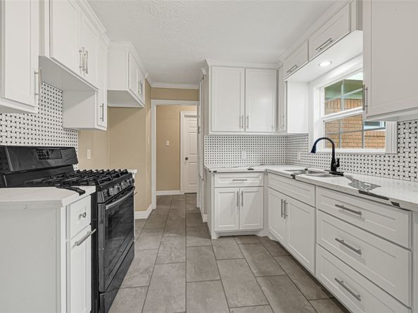 8526 Vennard Road, Houston TX 77034