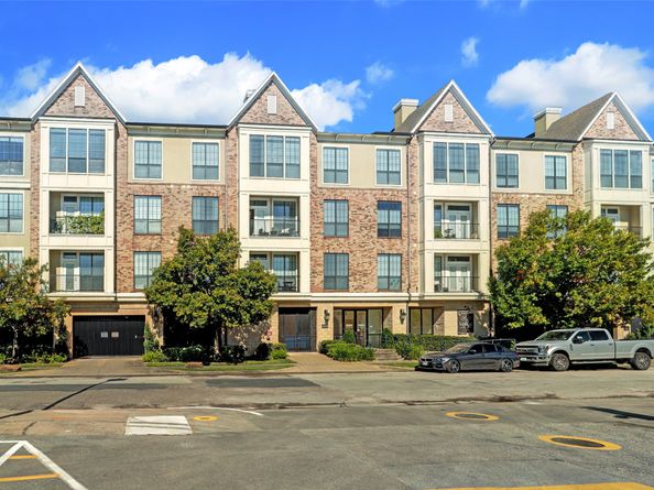 2120 Kipling Street 208, Houston TX 77098