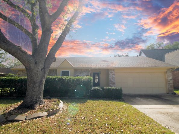 3122 Mosby Drive, Sugar Land TX 77479