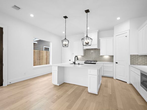 1430 Nashua Street, Houston TX 77008