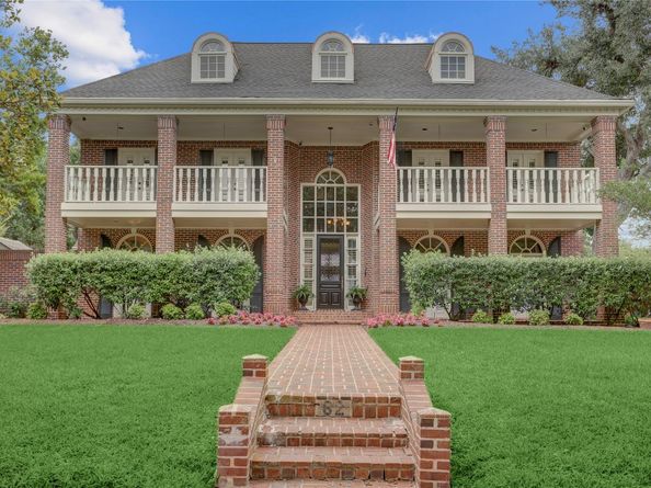 62 Pipers Walk, Sugar Land TX 77479