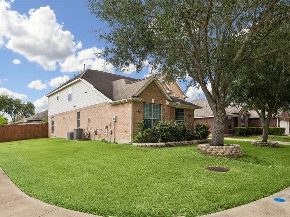 13703 Hudson Court, Sugar Land TX 77498