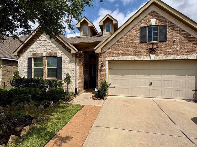 20258 Fossil Valley Lane, Cypress TX 77433