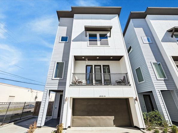 1915 Kolfahl Street A, Houston TX 77023