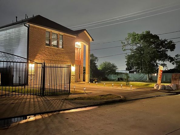 10902 Seneca Street, Houston TX 77016