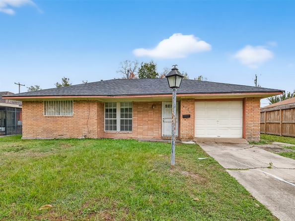 4326 Howcher Street, Houston TX 77047
