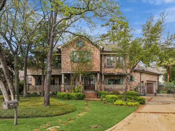 8810 Echo Valley Drive, Spring Valley Village TX 77055