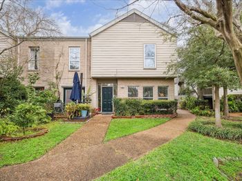 2100 Tanglewilde Street