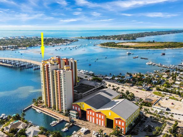 2650 Lake Shore Drive 1105, Riviera Beach FL 33404