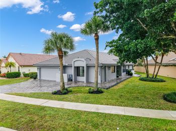 11235 Clover Leaf Cir