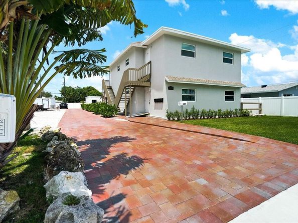 305 Cypress Drive E 1,2,3,4,5, Lake Park FL 33403