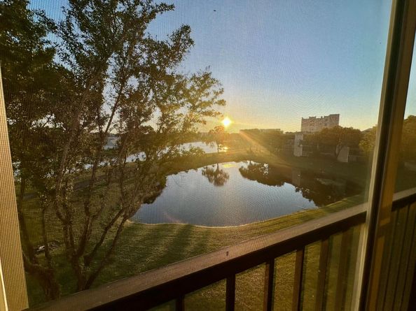 7146 Huntington Lane 402, Delray Beach FL 33446