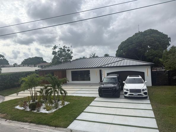 5561 NE 28th Avenue, Fort Lauderdale FL 33308