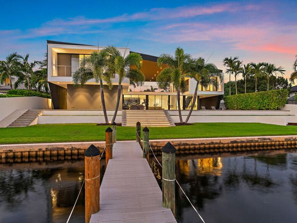 5706 Holly Lane, Jupiter FL 33458