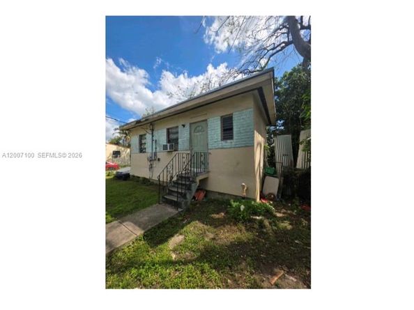7803 NW Miami Place, Miami FL 33150
