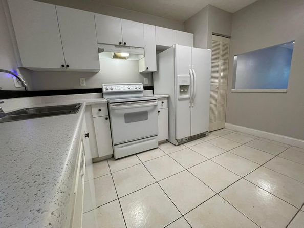 2967 Riverside Drive 109, Coral Springs FL 33065