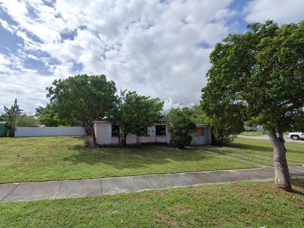 8355 NW 10th Avenue, Miami FL 33150