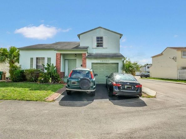 14000 Langley Place, Davie FL 33325