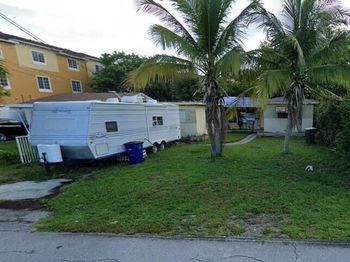 104 NW 3rd Avenue
