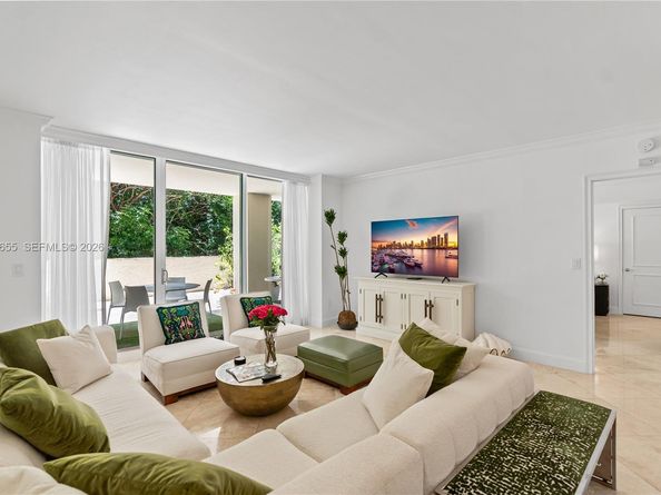 3400 SW 27th Avenue 207, Miami FL 33133
